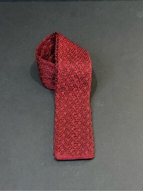 VTG 1940s-50s ARCO Deep Cranberry Red Crunchy Knit Rayon Square End Tie